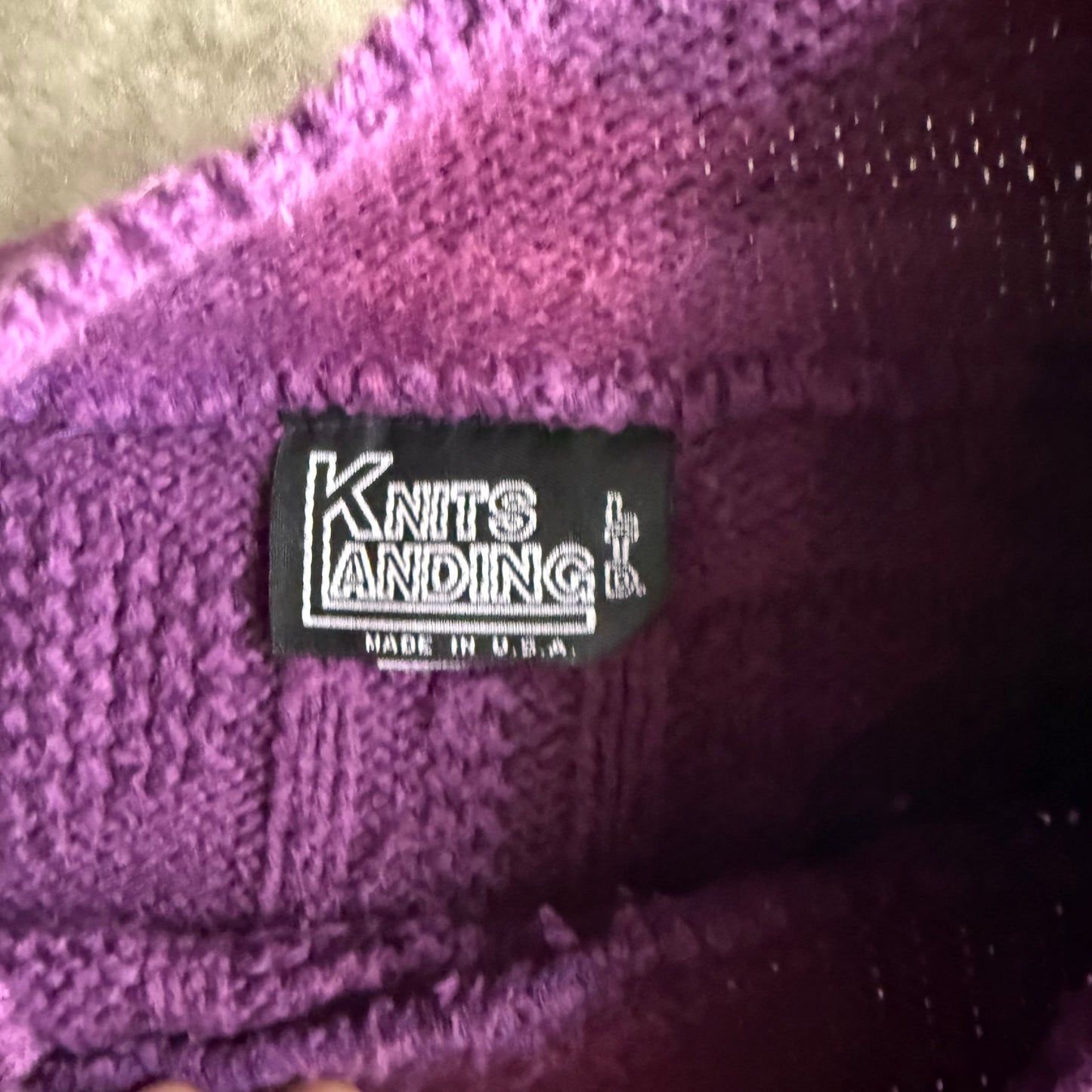 Vintage 90s Sweater - L