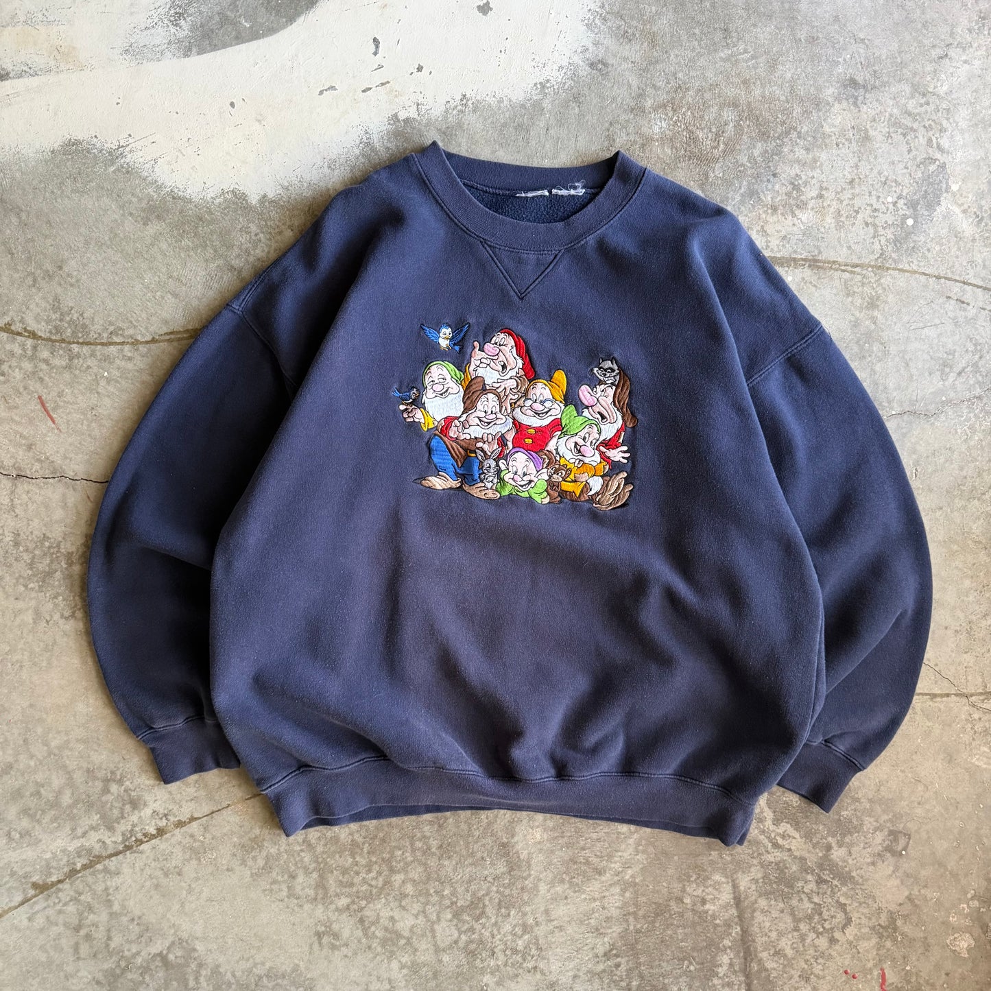 Vintage 90s Seven Dwarfs Crewneck - XL