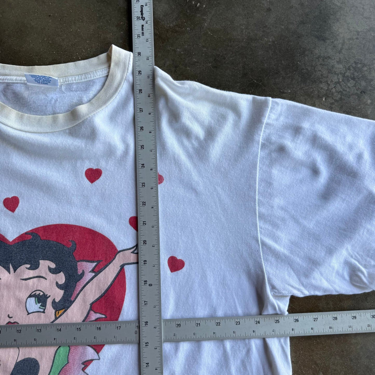 Vintage Heart Betty Boop Tshirt - XL