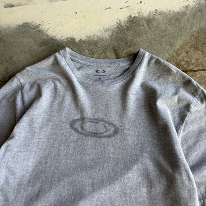 Vintage Look Oakley Tshirt - M