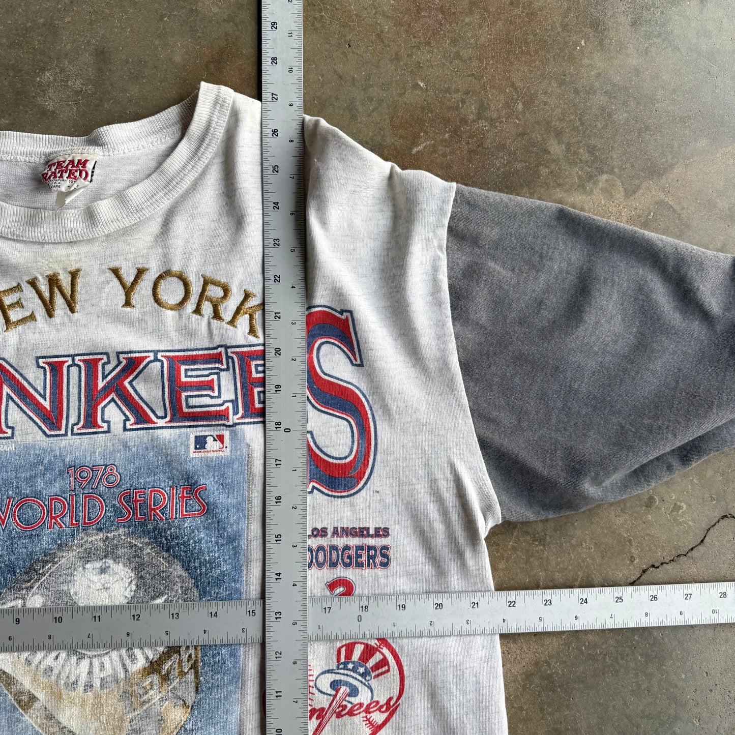 Vintage New York Yankees Quarter Sleeve Shirt - L