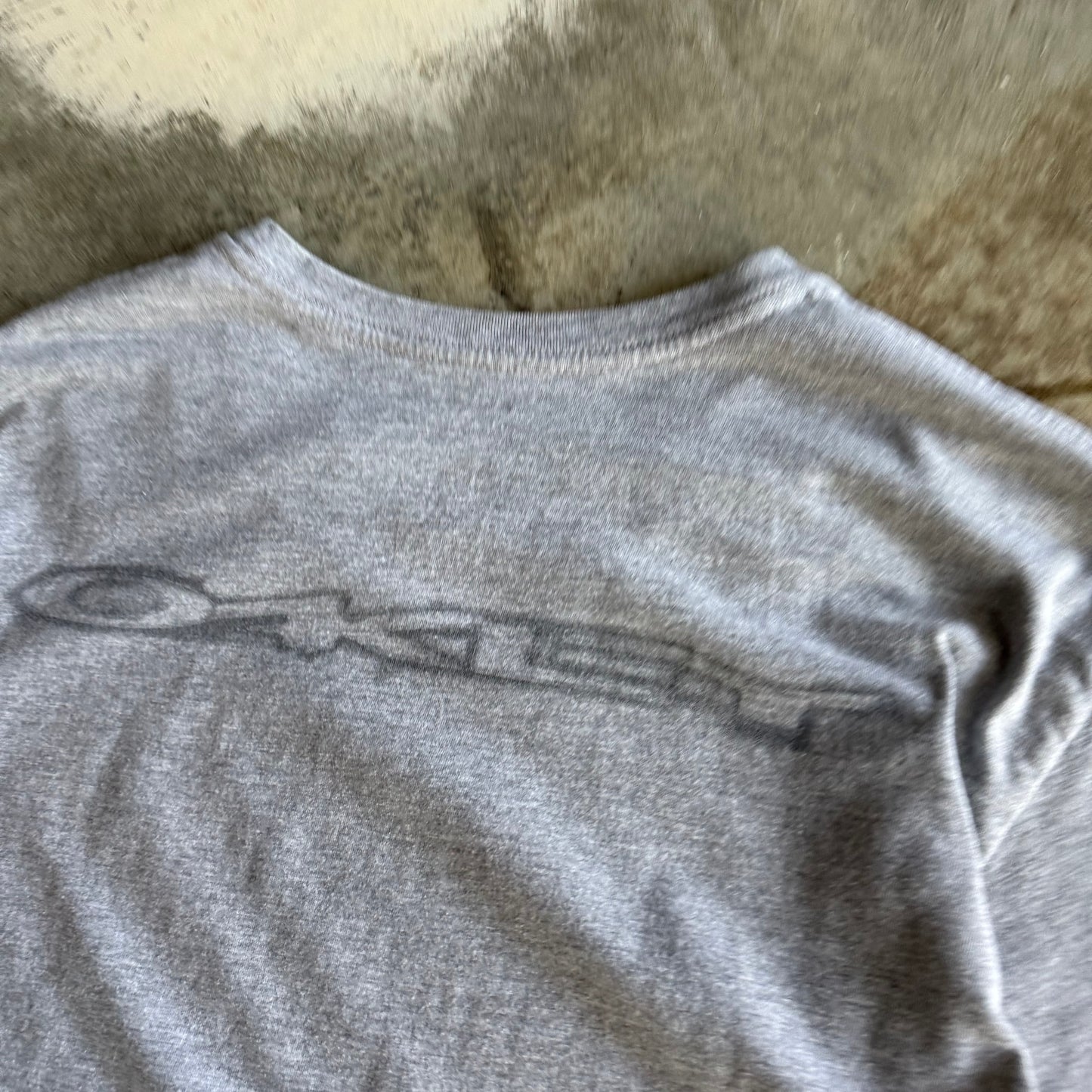 Vintage Look Oakley Tshirt - M