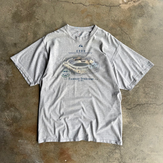 Vintage New York Yankees Stadium Tshirt - L