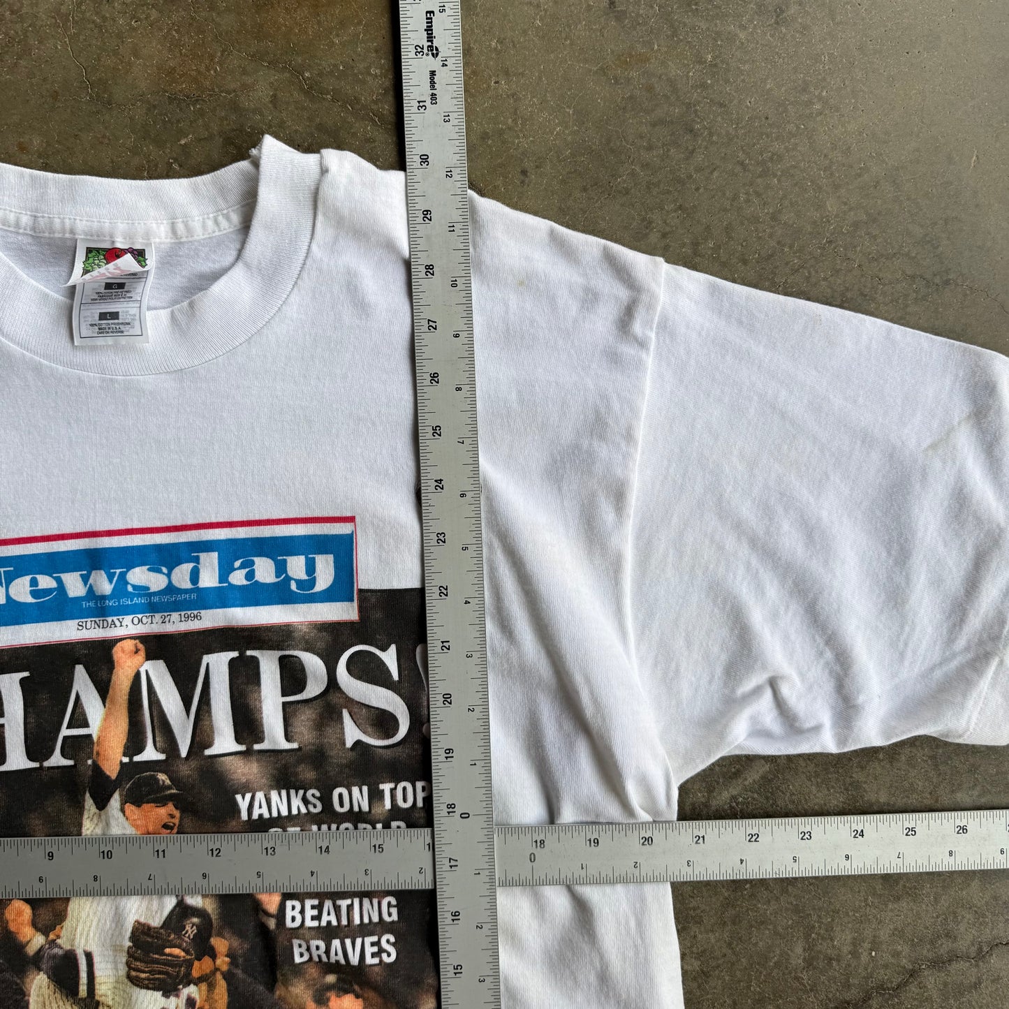 Vintage New York Yankees Newspaper Tshirt - L