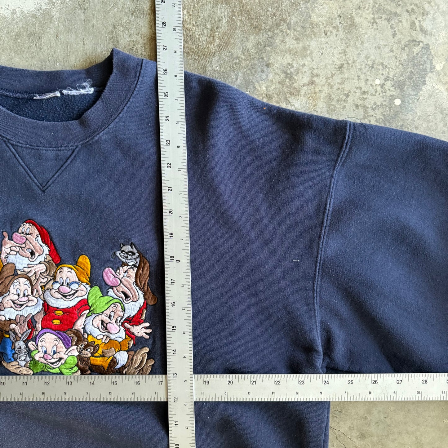 Vintage 90s Seven Dwarfs Crewneck - XL