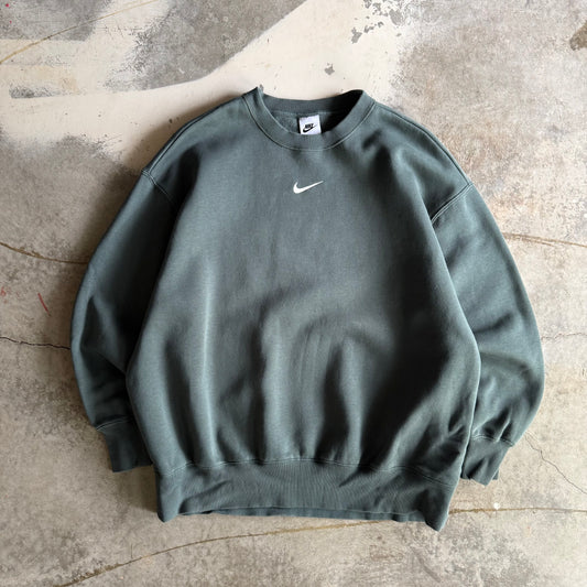 Fall Nike Crewneck - M
