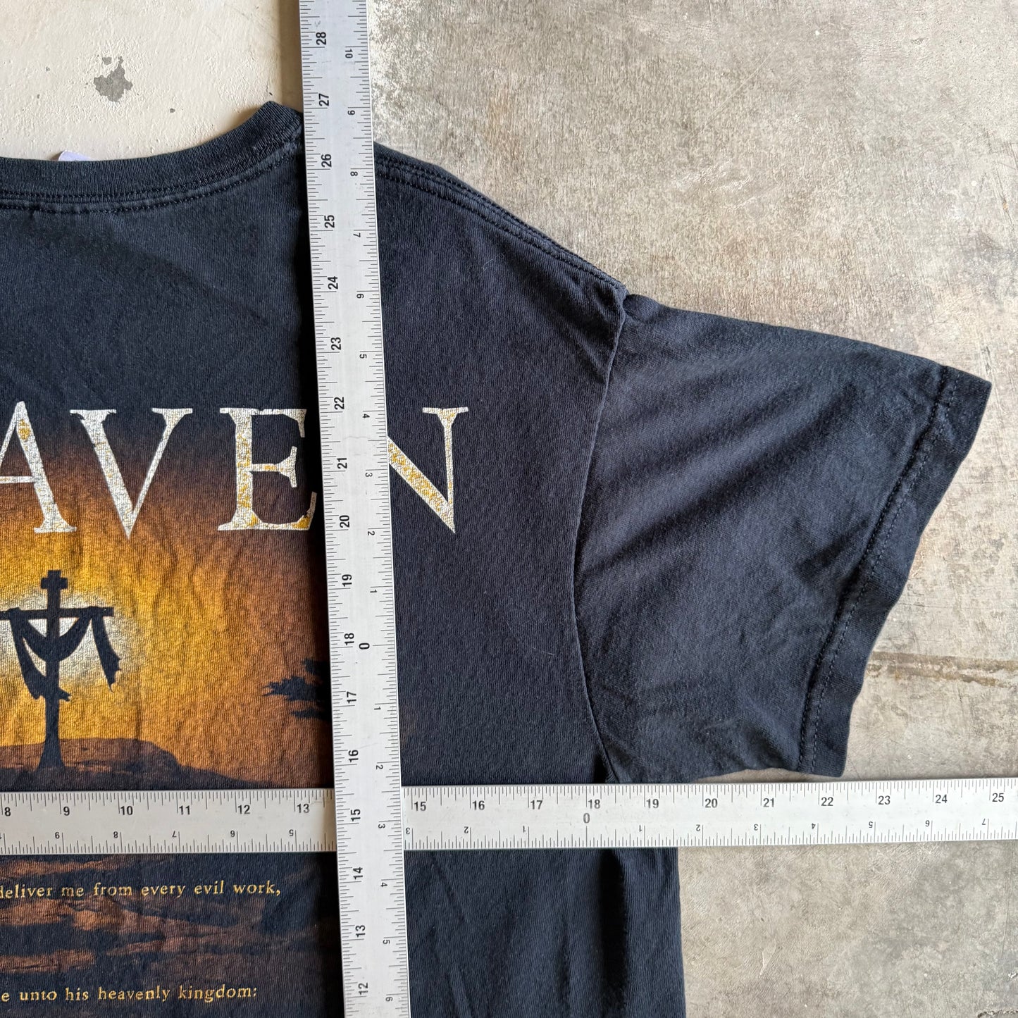 Vintage 00s Heaven Tshirt - M