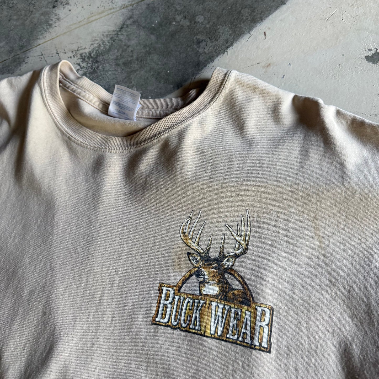 Vintage 00s Hunting Deer Tshirt - XL