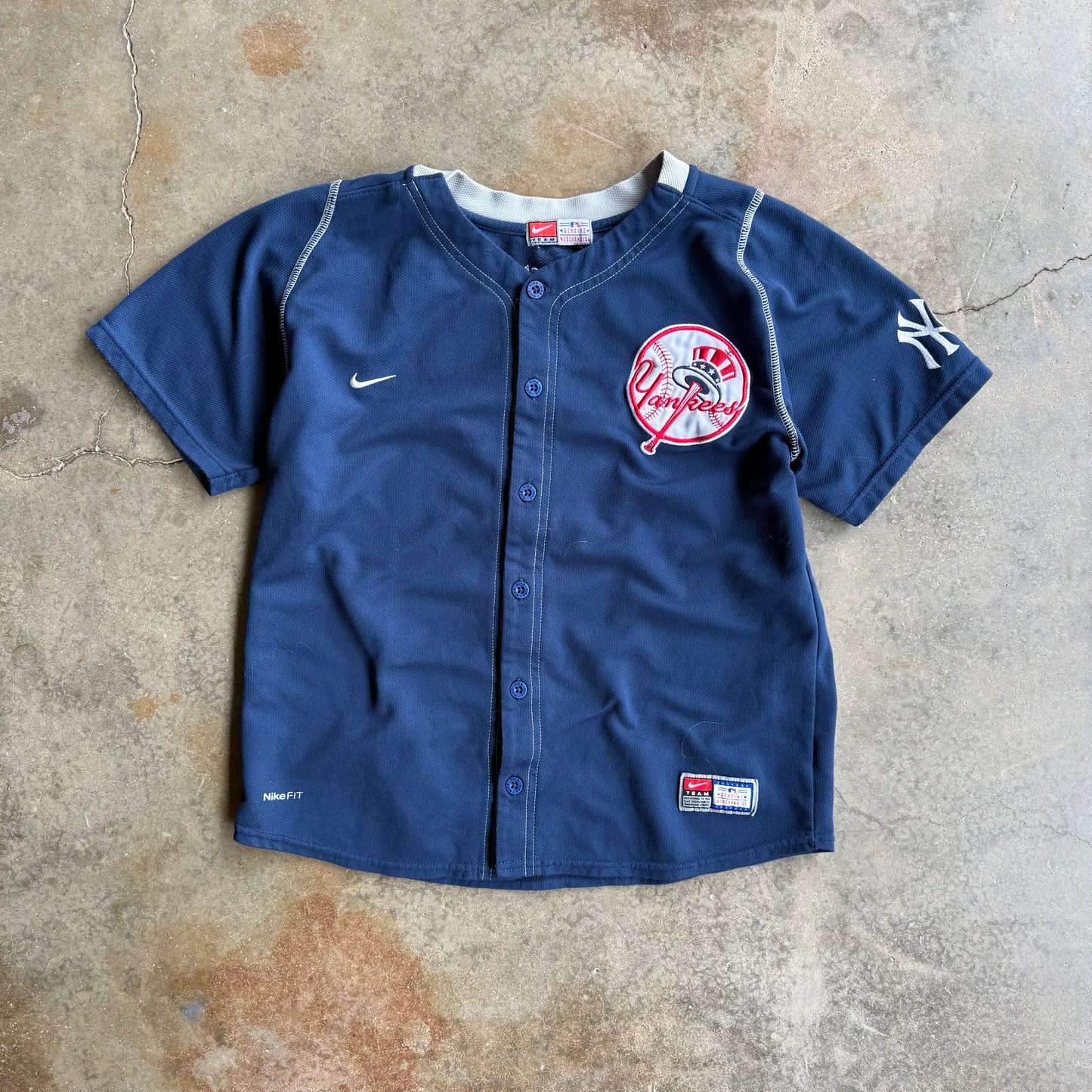 Woman’s Vintage New York Yankees Jersey- S