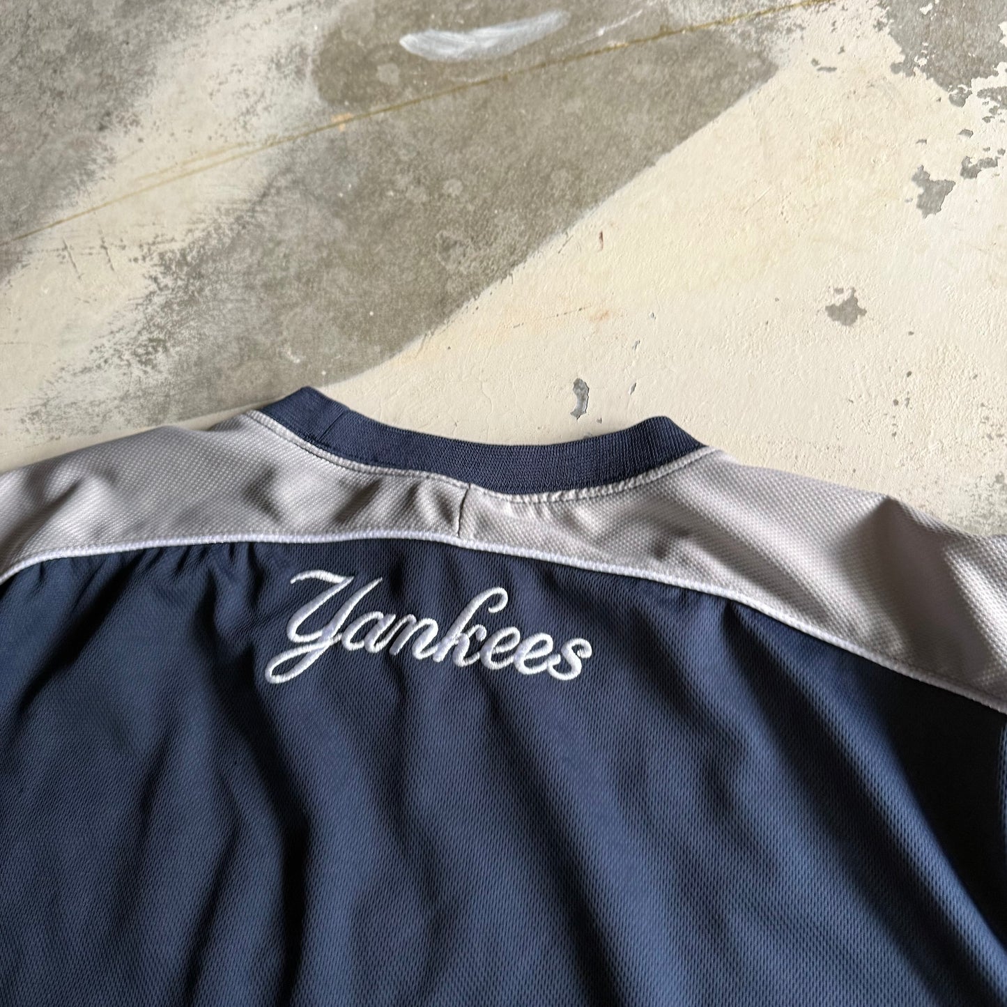 Vintage 00s Yankees Tshirt - M