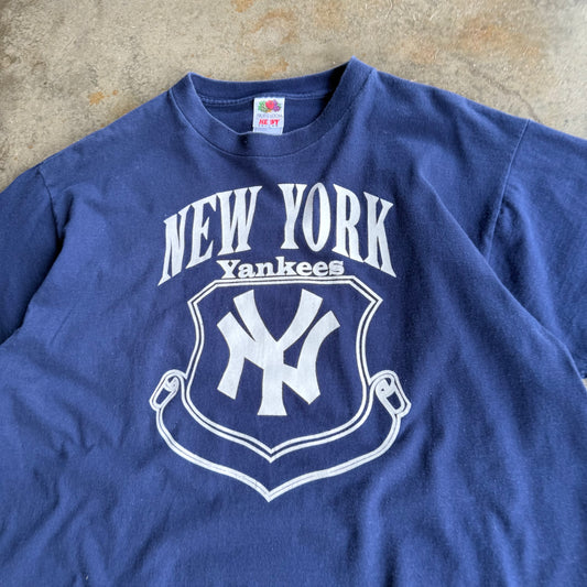 Vintage New York Yankees Jeter Tshirt - XL
