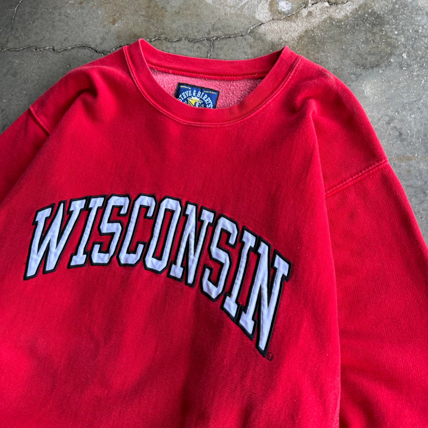 Vintage Wisconsin Thick Crewneck - L