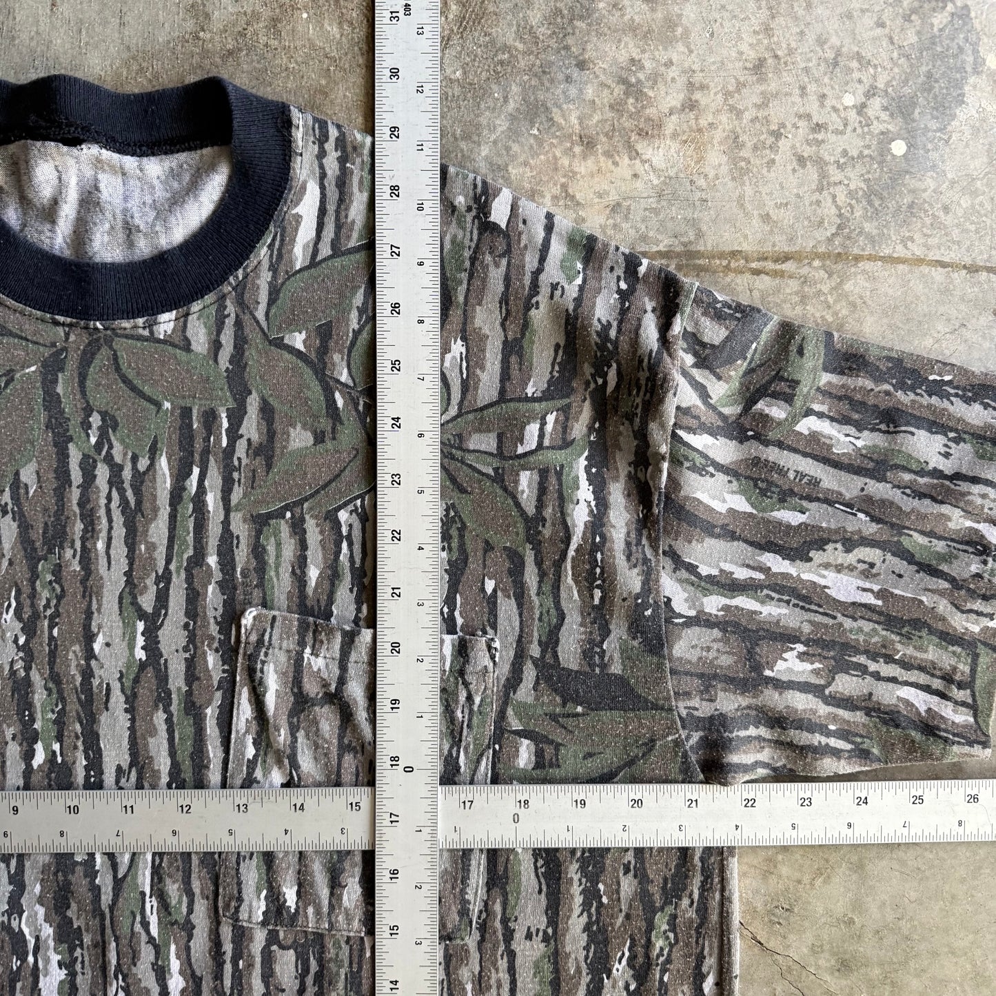 Vintage 90s Realtree Tshirt - L